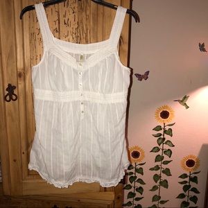 🍭 SWEET WHITE CAMISOLE STYLE TOP BY HIGH SIERRA